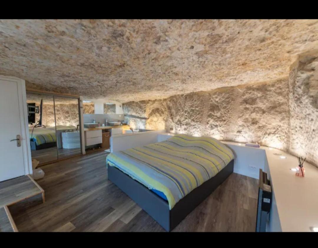 Maison Troglodyte Пуатьє Екстер'єр фото